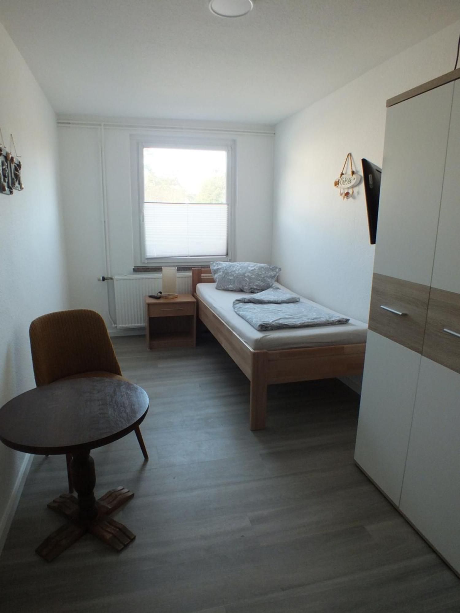 Einzelzimmer Mit Gemeinschaftsbad Pruchten Exterior foto